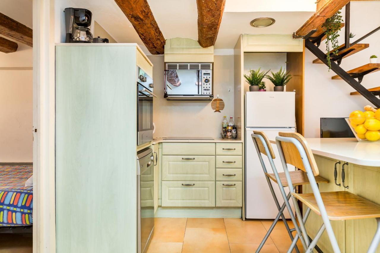 Fridays Flats Dreamy Duplex - Stylish Beach Loft Барселона Екстериор снимка