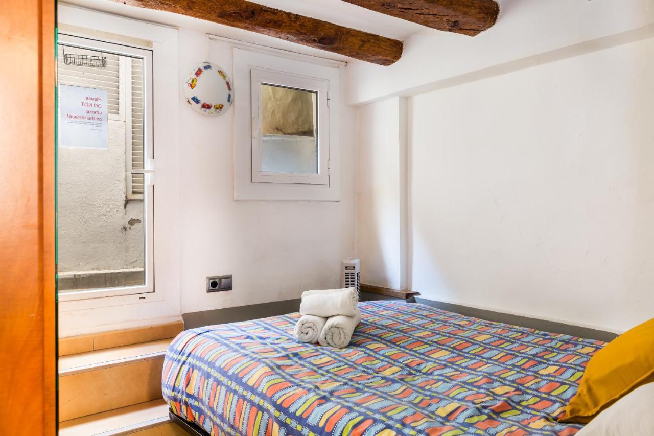 Fridays Flats Dreamy Duplex - Stylish Beach Loft Барселона Екстериор снимка